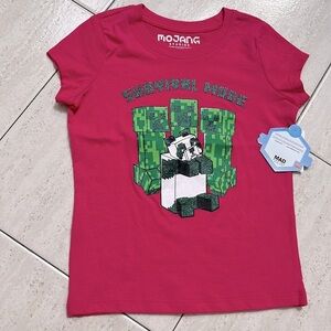 NWT Minecraft T-shirt size 4/5 years